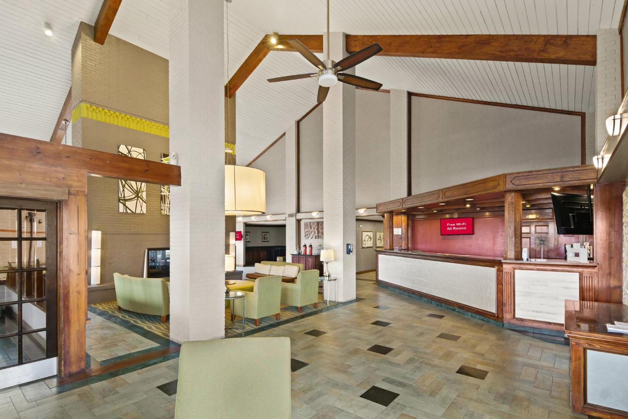 Red Roof Inn & Suites Irving - Dfw Airport South Zewnętrze zdjęcie