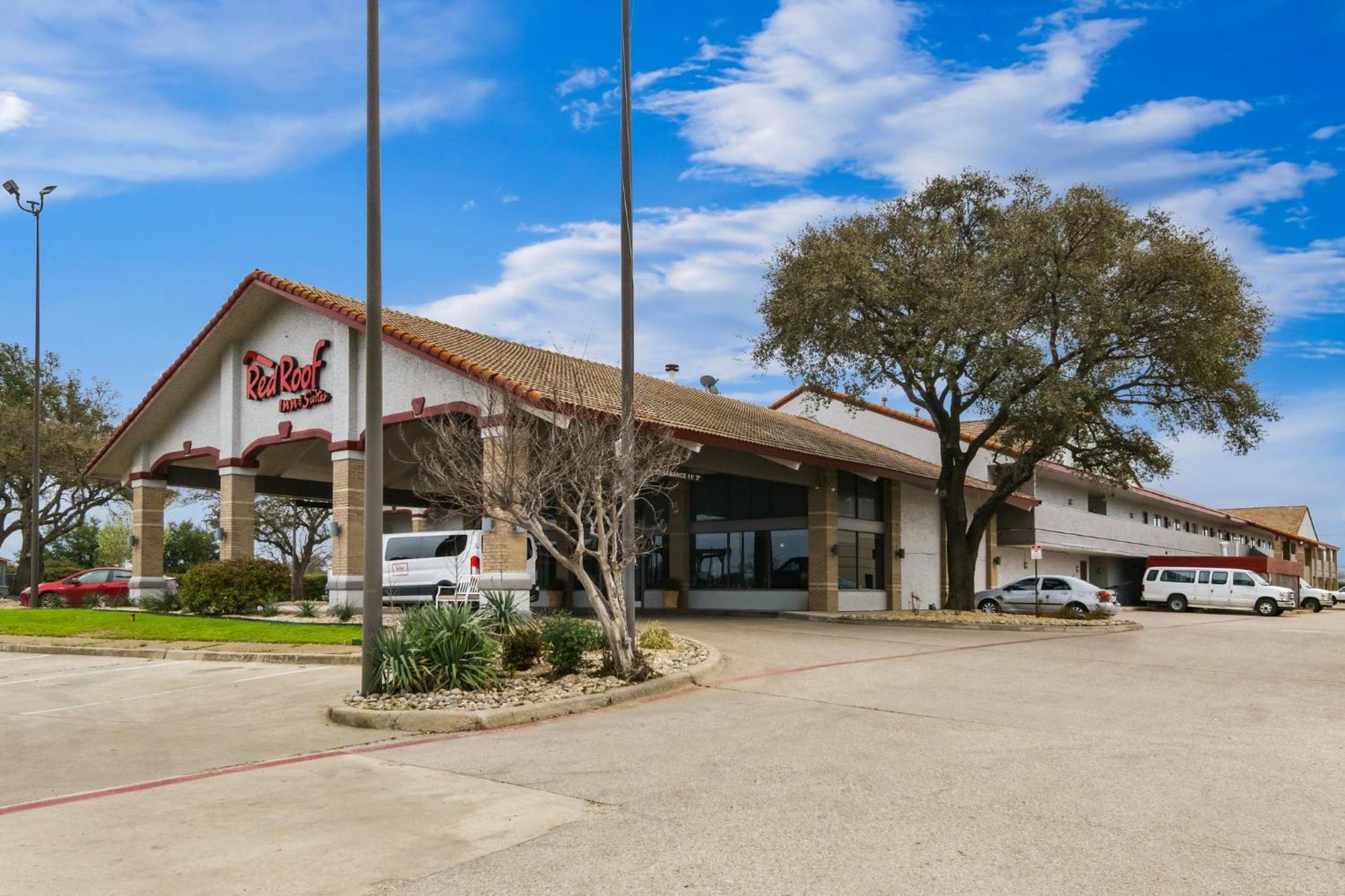 Red Roof Inn & Suites Irving - Dfw Airport South Zewnętrze zdjęcie
