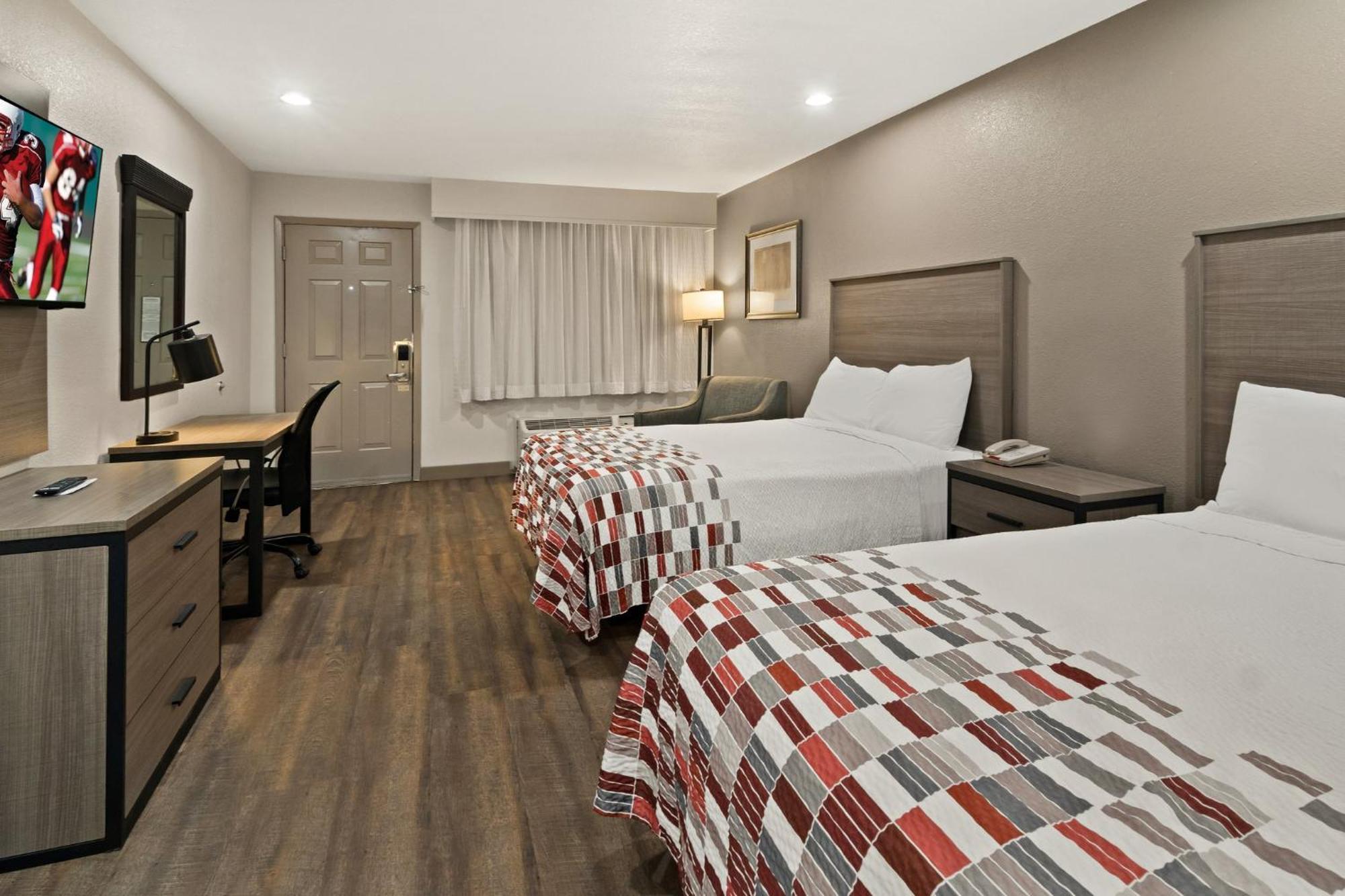 Red Roof Inn & Suites Irving - Dfw Airport South Zewnętrze zdjęcie